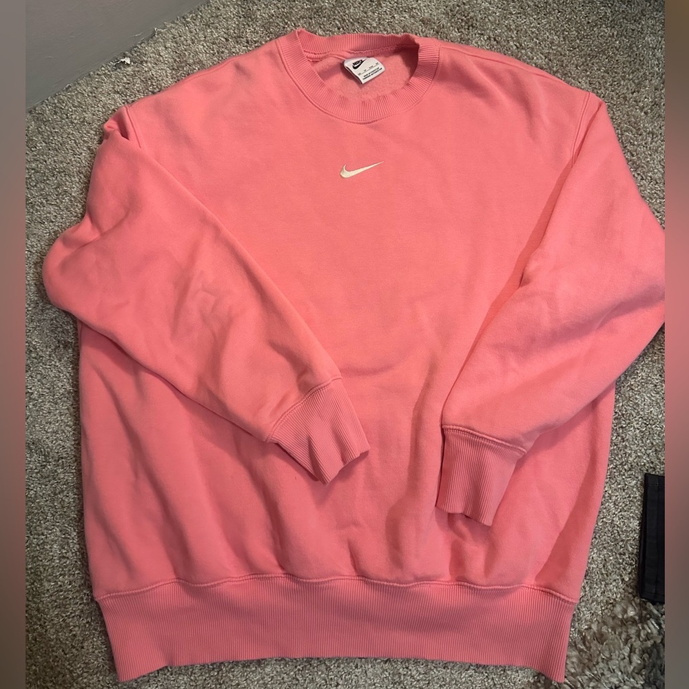 oversized nike crewneck sweatshirt